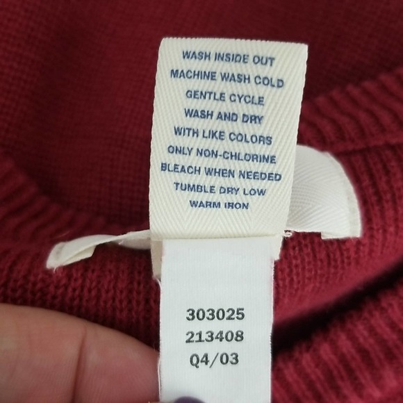 Old Navy Red Sweater V Neck Stripes Small - Picture 8 of 8